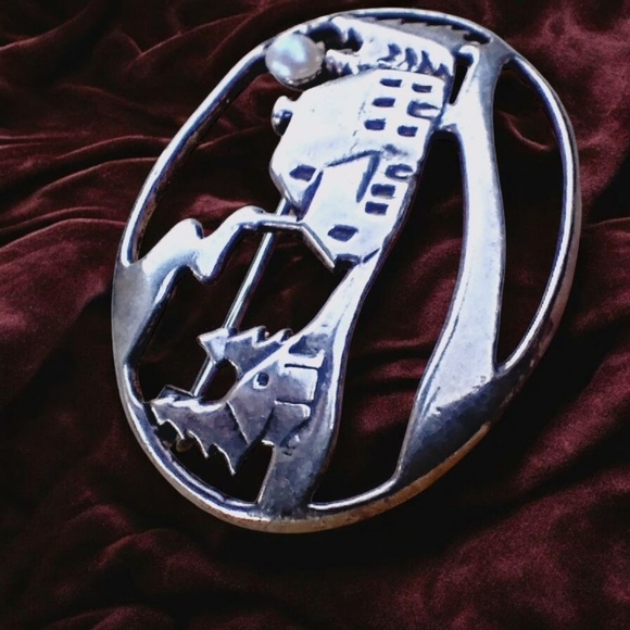 Sterling Silver Town Scene With Pearl Moon Brooch. Apx 2"​ - Picture 7 of 9